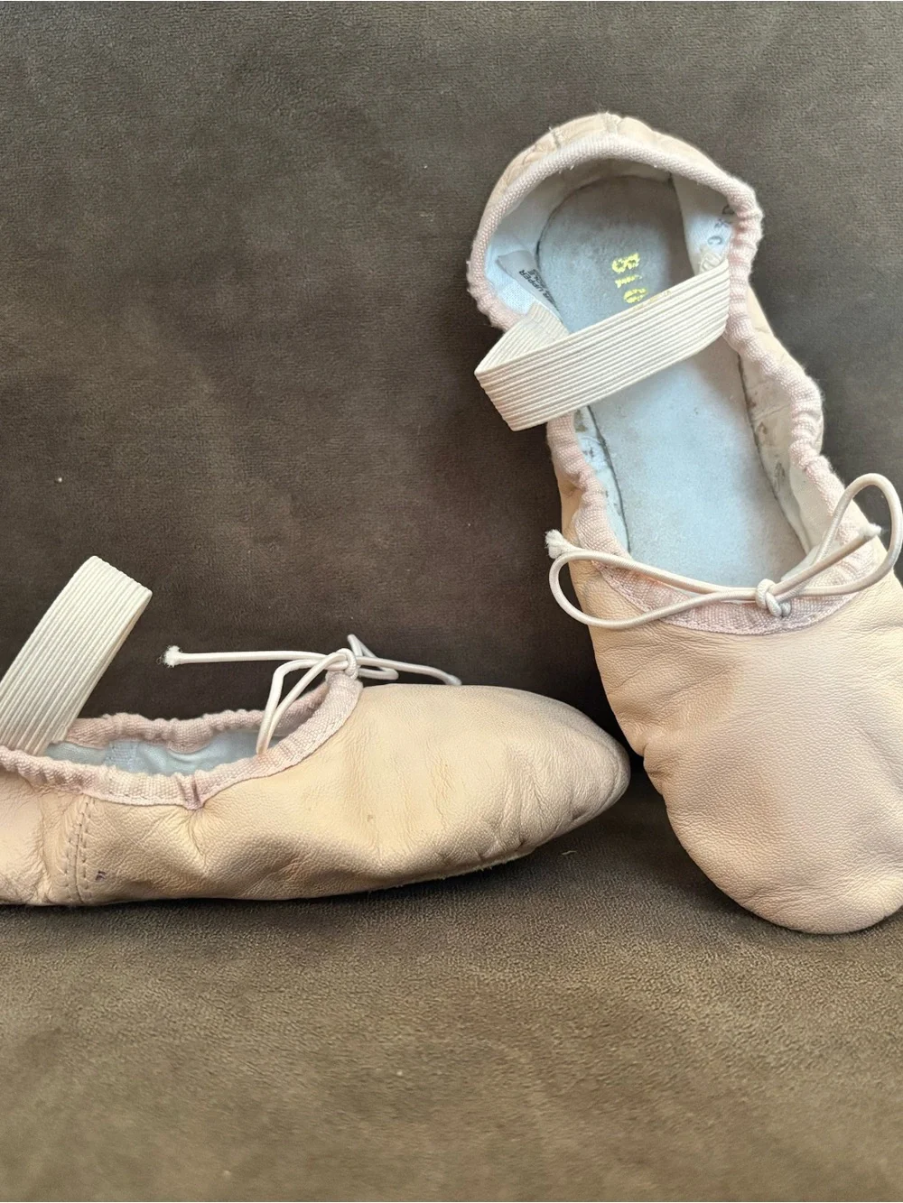 Bloch Kids Ballet Slippers with Elastic Strap - Light Pink
